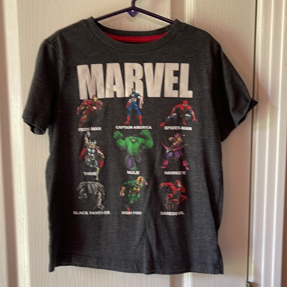 Old Navy Marvel shirt